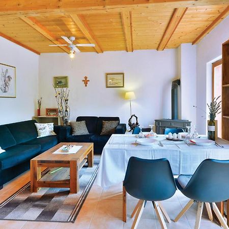 2 Bedroom Gorgeous Home In Trstenik Puscanski מראה חיצוני תמונה