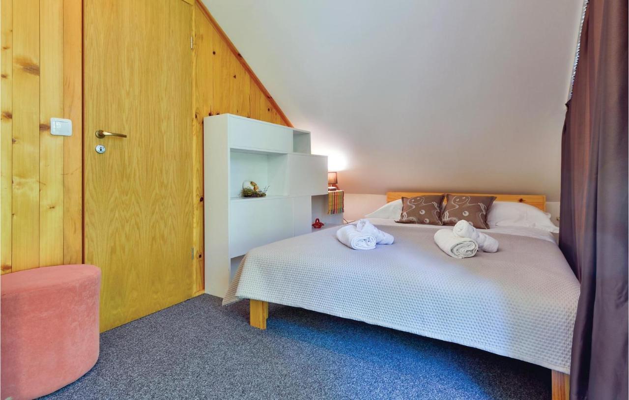 2 Bedroom Gorgeous Home In Trstenik Puscanski מראה חיצוני תמונה